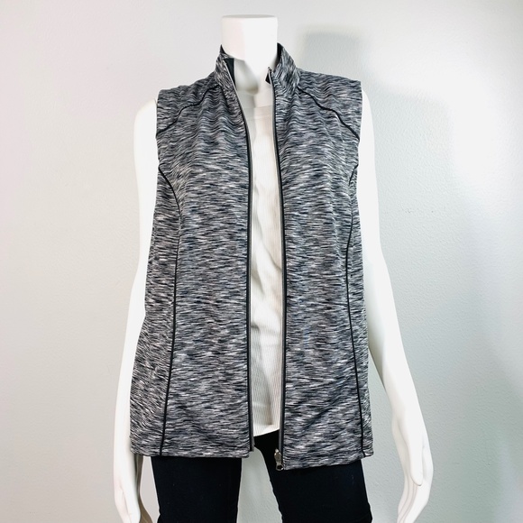 COPY - Zenergy Golf Chicos reversiable zip up vest Sz 2 - Picture 2 of 16